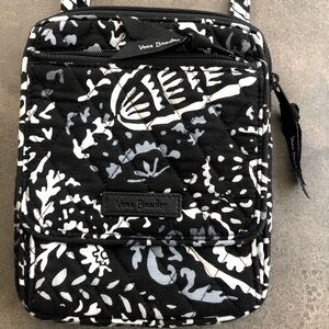 Vera Bradley Hipster cross body purse